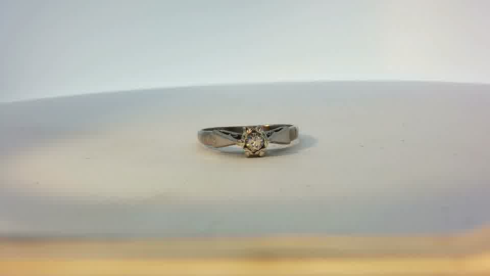 9ct white gold diamond ring  sh23517l