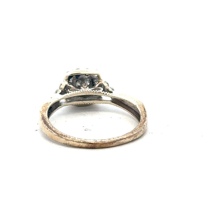 9ct White Gold Diamond Ring Size N 2.3g