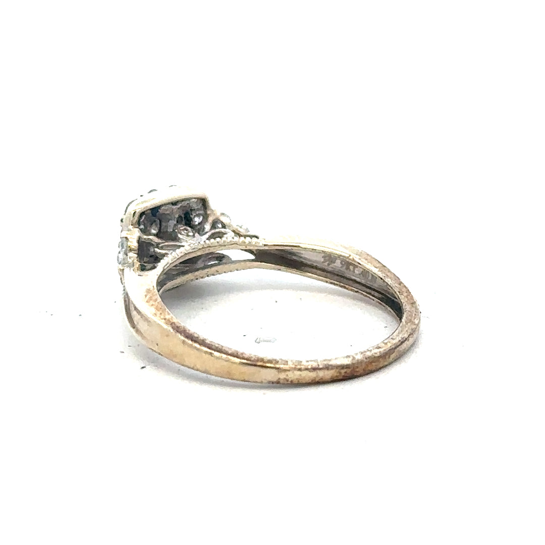 9ct White Gold Diamond Ring Size N 2.3g