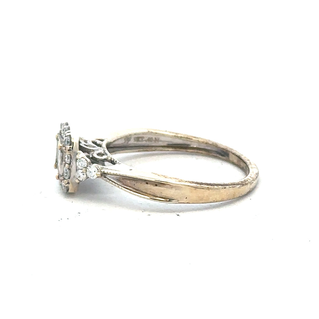 9ct White Gold Diamond Ring Size N 2.3g