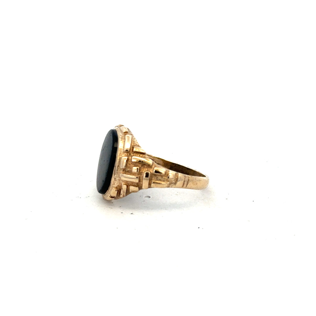 9ct yellow gold ring size W (sh26158b)