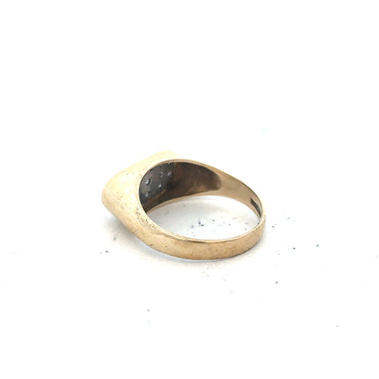 9ct yellow gold ring size R (sh26264b)