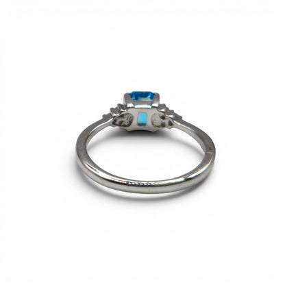 9ct white gold topaz and diamond ring Sh26210b
