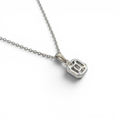 18ct  white gold diamond cluster pendant  BB2039b