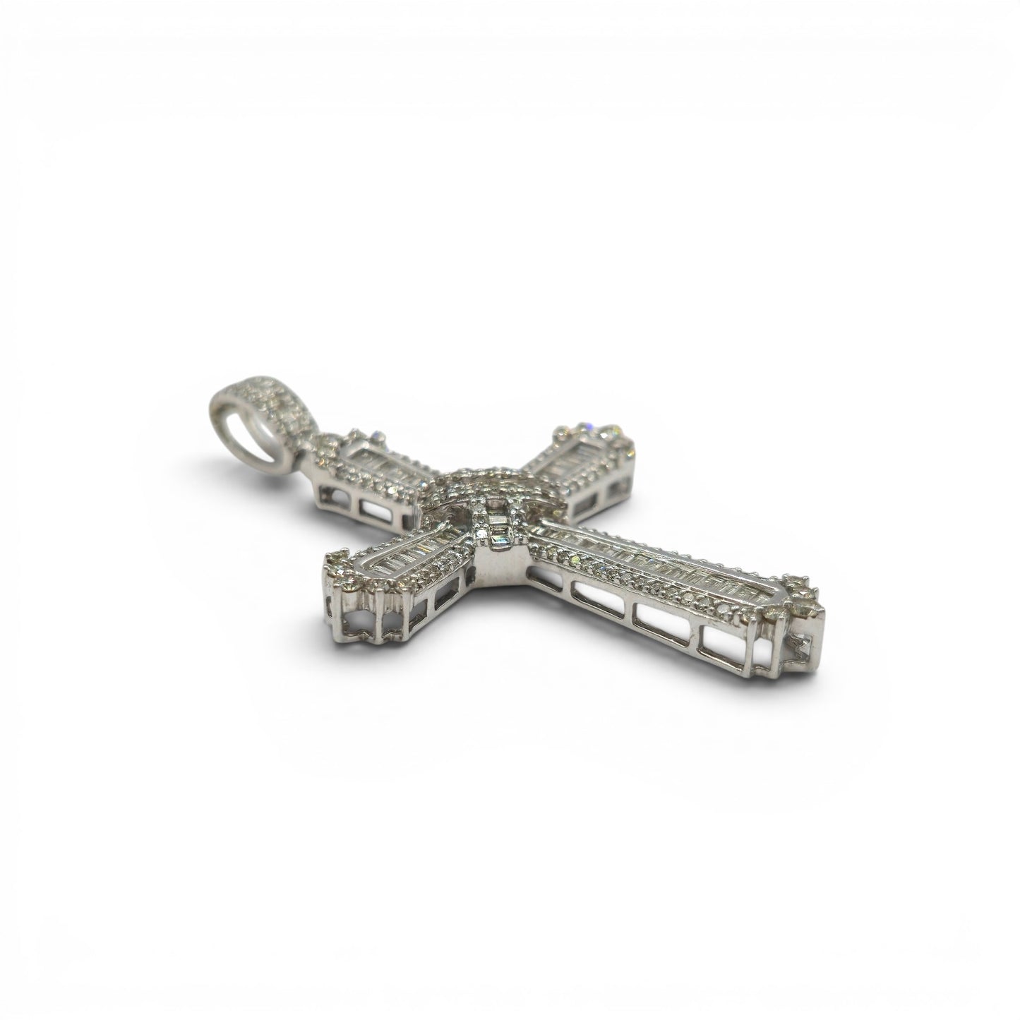 9ct white gold diamond cross pendant Sh26531b