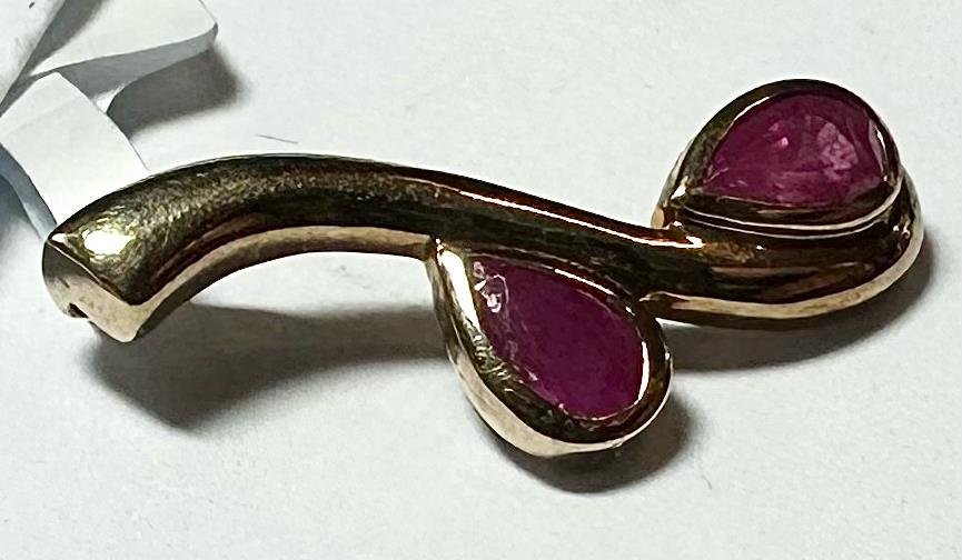 9ct yellow gold ruby pendant 1.2g (sh22965l)