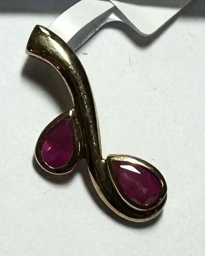 9ct yellow gold ruby pendant 1.2g (sh22965l)