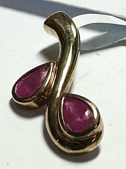 9ct yellow gold ruby pendant 1.2g (sh22965l)