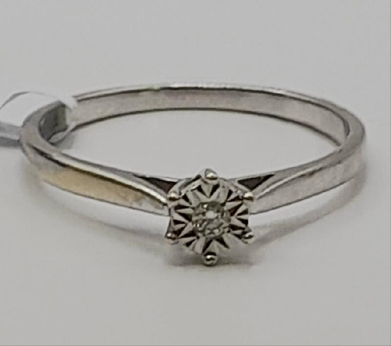 9ct White Gold diamond ring Size N sh23932b