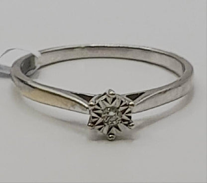 9ct White Gold diamond ring Size N sh23932b