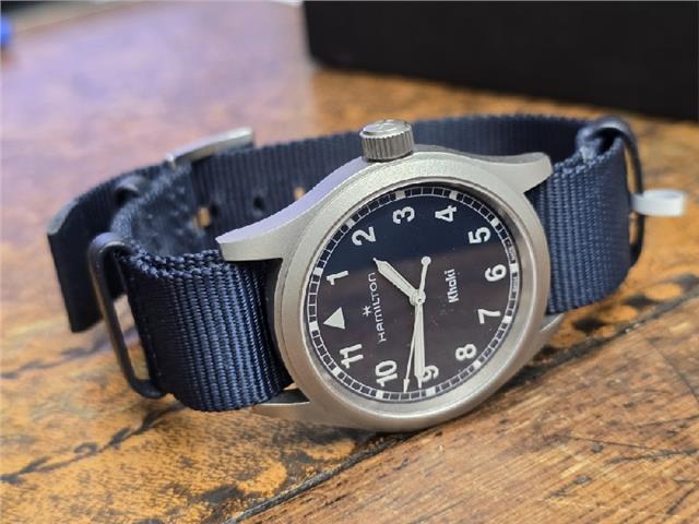 Hamilton khaki watch Age 2025 (sh24214l)