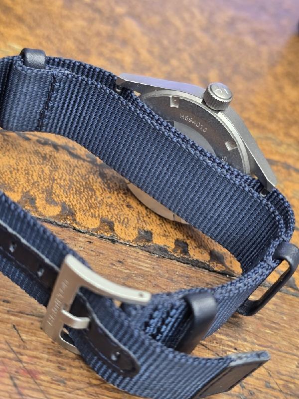 Hamilton khaki watch Age 2025 (sh24214l)