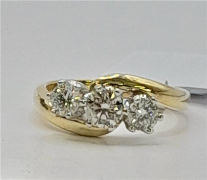 18ct Gold 0.75crt diamond ring Size L sh25729b