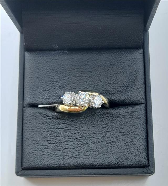 18ct Gold 0.75crt diamond ring Size L sh25729b