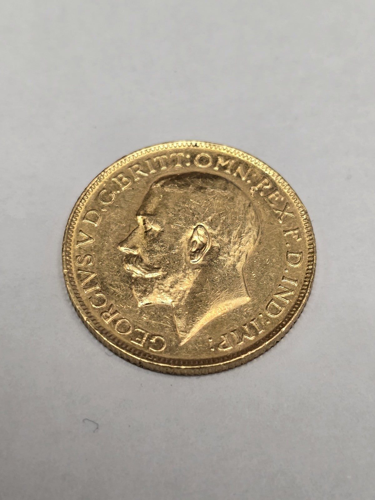 1920 Full Sovereign Coin. Weight 8g, Sh26611b