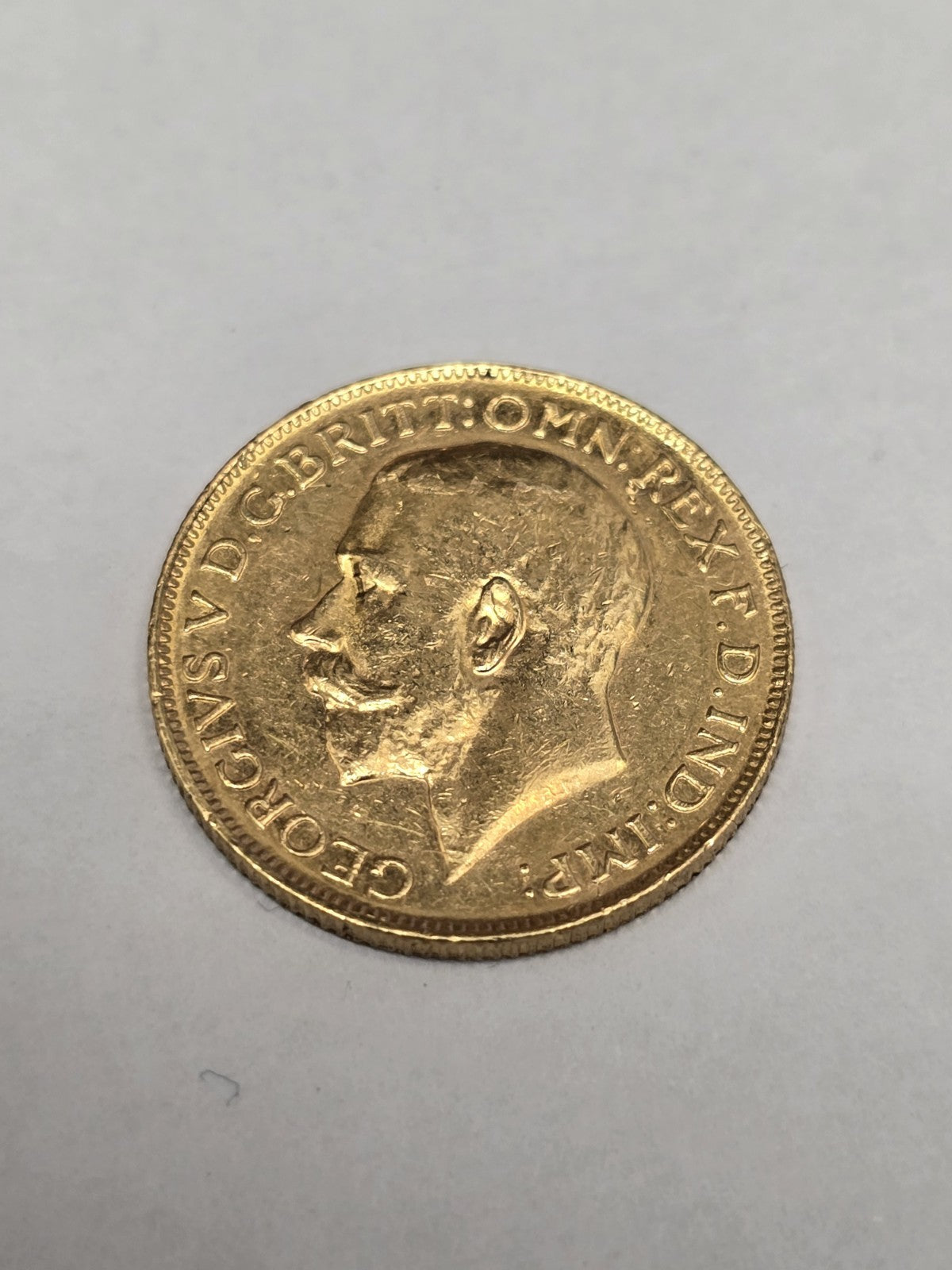 1920 Full Sovereign Coin. Weight 8g, Sh26611b