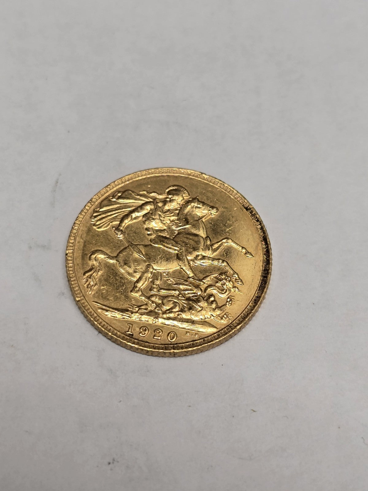 1920 Full Sovereign Coin. Weight 8g, Sh26611b