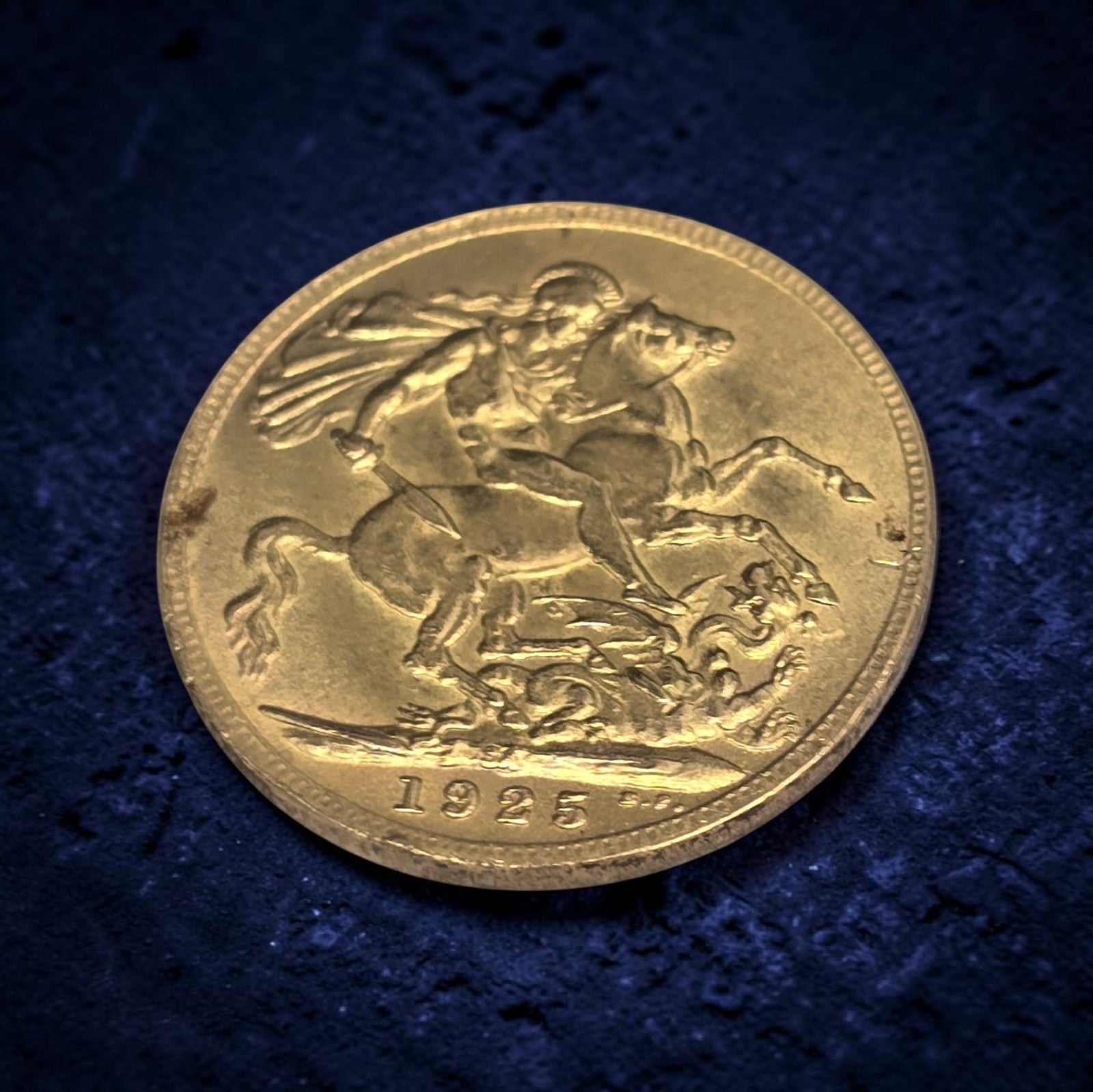 1925 Full Sovereign Coin, Weight 8g (Sh26696b)