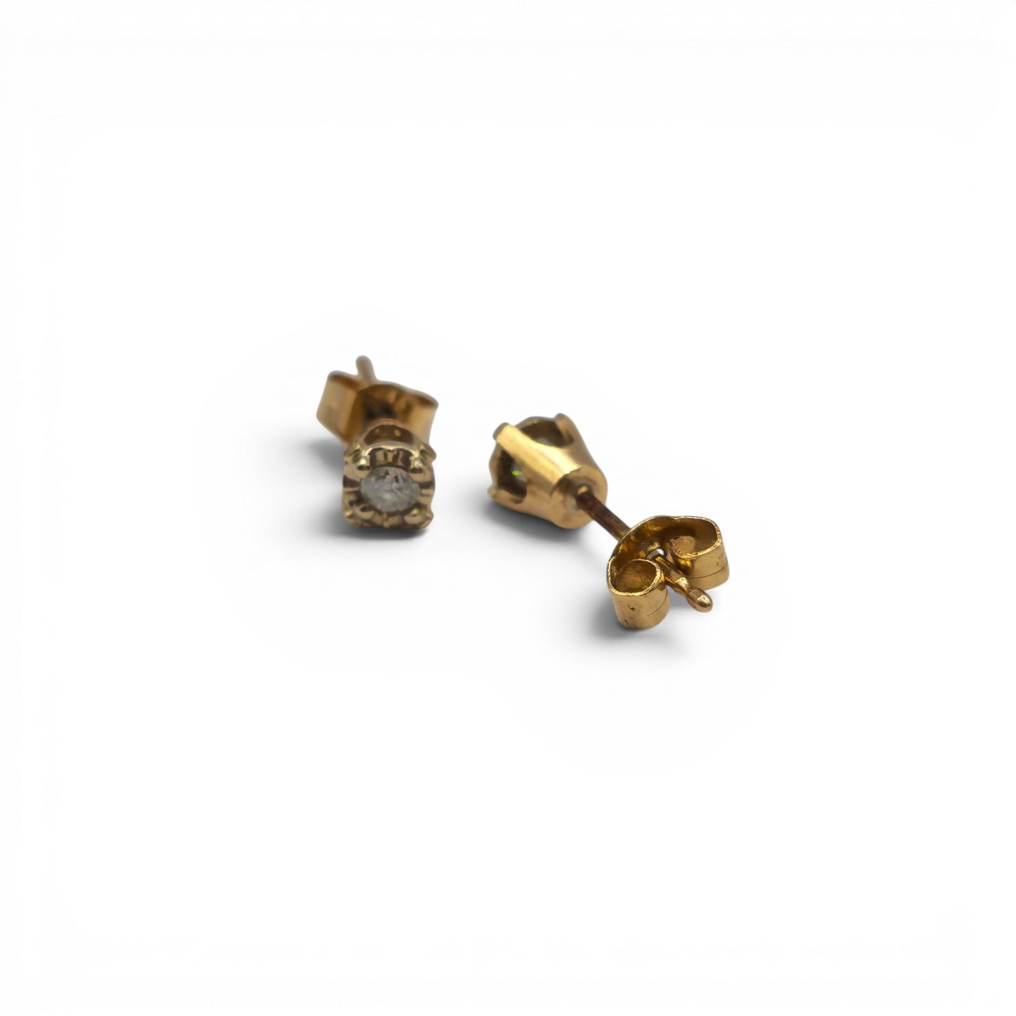 9ct yellow gold diamond stud earings sh26266b
