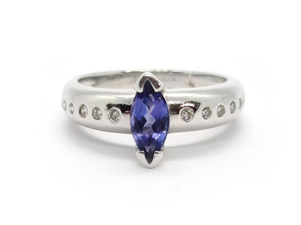 https://shared1.ad-lister.co.uk/UserImages/f9858451-6400-46df-9300-45516e64c4e1/Img/Diamondrings/14ct-085-tanzanite--diamond-ring-p0.jpg