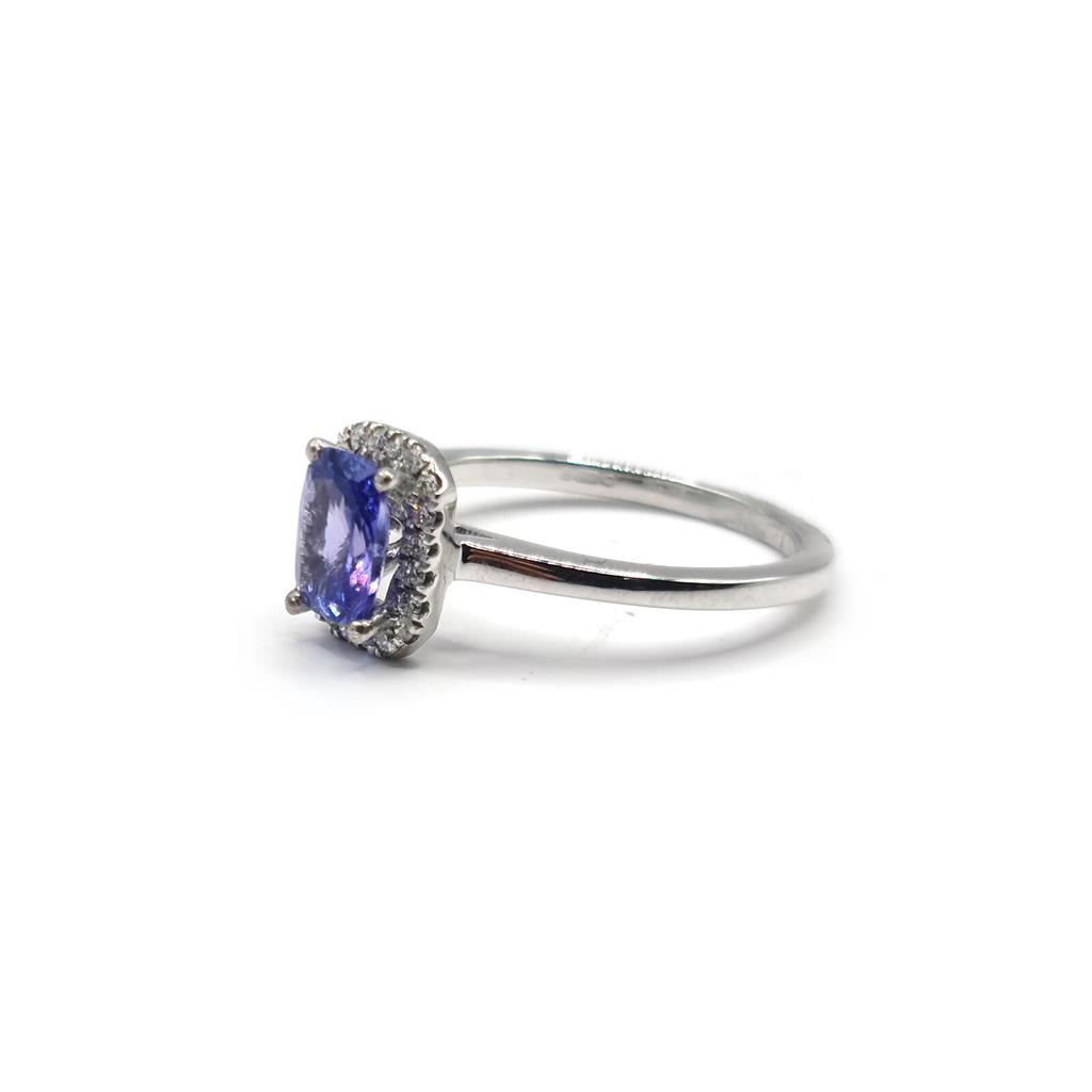 https://shared1.ad-lister.co.uk/UserImages/f9858451-6400-46df-9300-45516e64c4e1/Img/Diamondrings/18ct-white-gold--108-carat-tanzanite--020-carat-diamond-ring-p4.jpg
