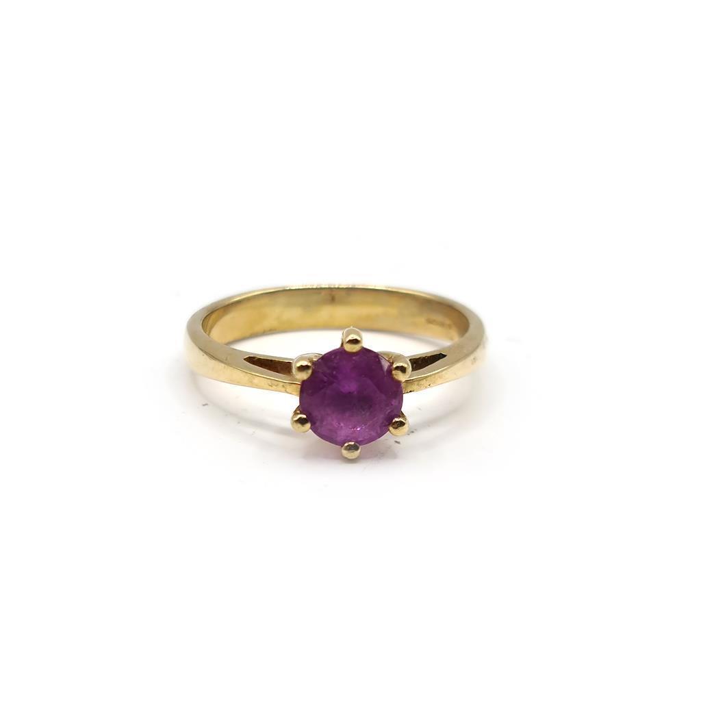 https://shared1.ad-lister.co.uk/UserImages/f9858451-6400-46df-9300-45516e64c4e1/Img/GoldRings/18ct-yellow-gold-103-carat-pink-sapphire-ring-p4.jpg