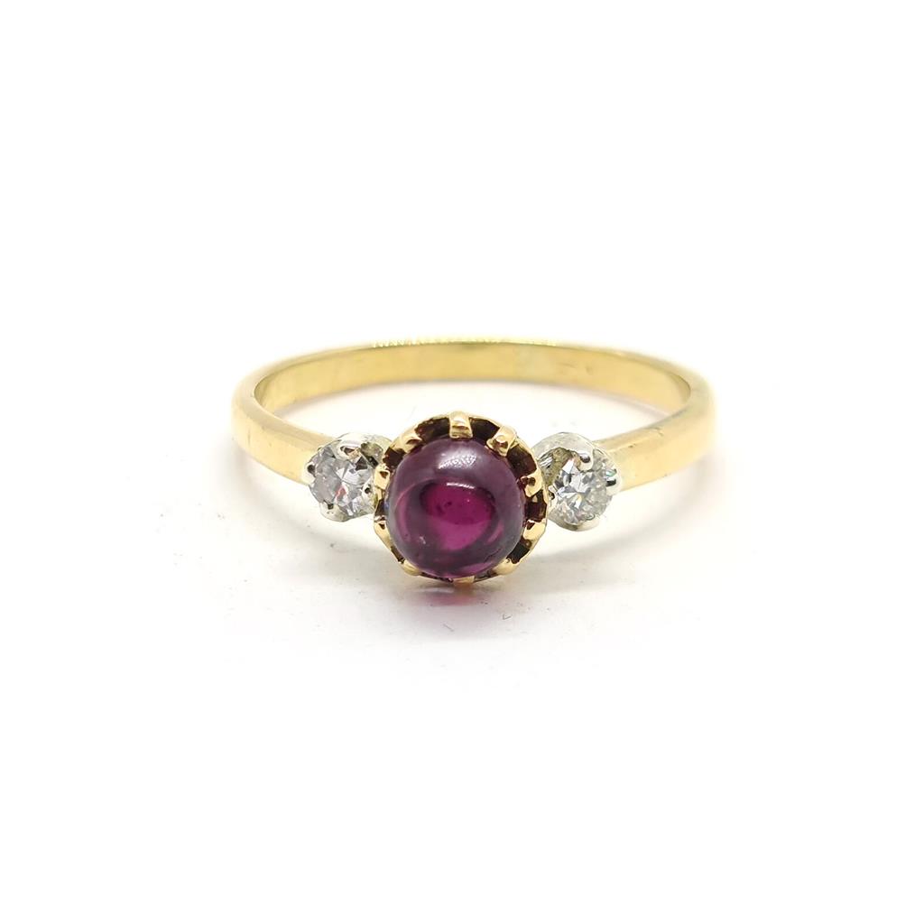 https://shared1.ad-lister.co.uk/UserImages/f9858451-6400-46df-9300-45516e64c4e1/Img/Diamondrings/18ct-yellow-gold-145-carat-garnet--030-carat-diamond-ring-p0.jpg