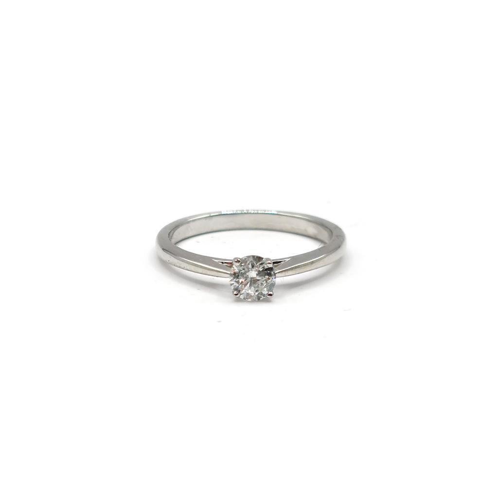 https://shared1.ad-lister.co.uk/UserImages/f9858451-6400-46df-9300-45516e64c4e1/Img/Diamondrings/Platinum-026-carat-diamond-solitaire-ring-p0.jpg