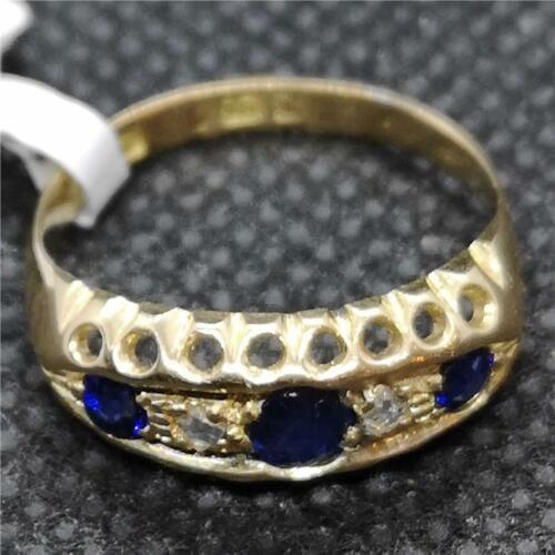 https://shared1.ad-lister.co.uk/UserImages/f9858451-6400-46df-9300-45516e64c4e1/Img/Diamondrings/Vintage-18ct-yellow-gold-sapphire-and-diamond-ring-p1.jpg